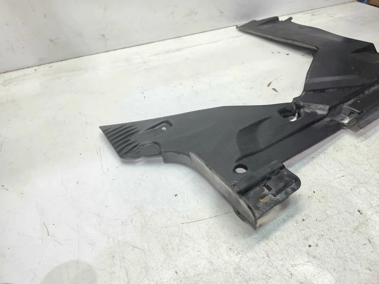 OSŁONA PODŁOGI PŁYTA LEWY TYŁ AUDI A5 8W SPORTBACK 8W8825215 1/26