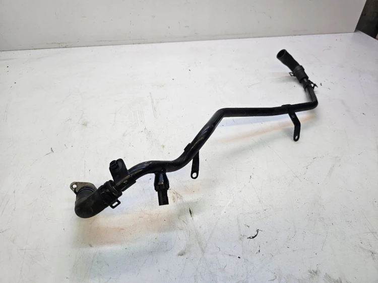 RURA KRÓCIEC PRZEWÓD WODY AUDI A3 A4 A5 03L122157C