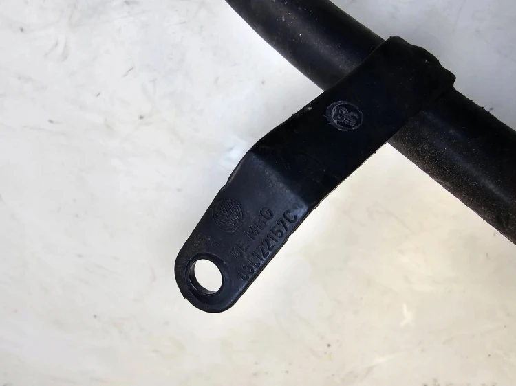 RURA KRÓCIEC PRZEWÓD WODY AUDI A3 A4 A5 03L122157C