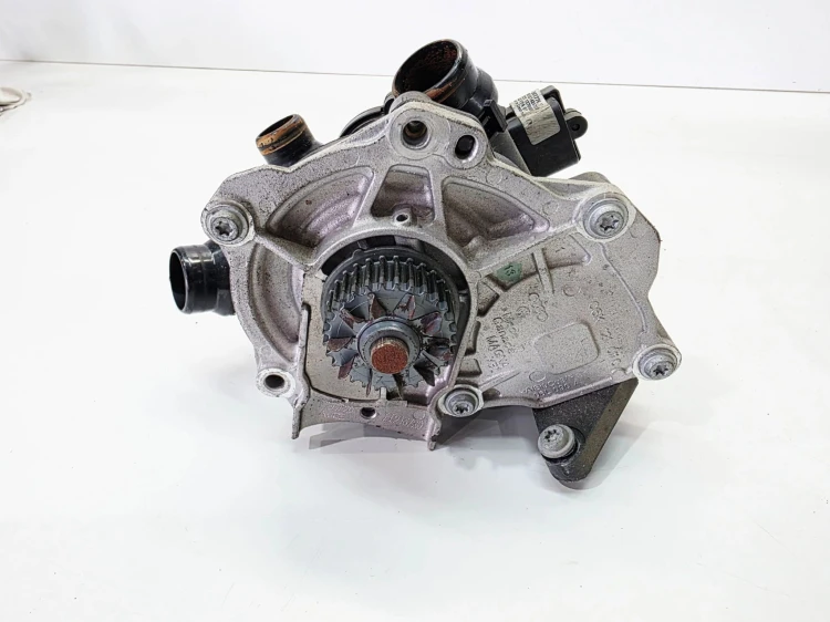 POMPA WODY ZAWÓR + TERMOSTAT AUDI A4 B9 A5 Q5 FY 2.0 TFSI 06L121111M