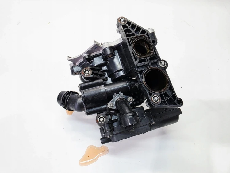 POMPA WODY ZAWÓR + TERMOSTAT AUDI A4 B9 A5 Q5 FY 2.0 TFSI 06L121111M