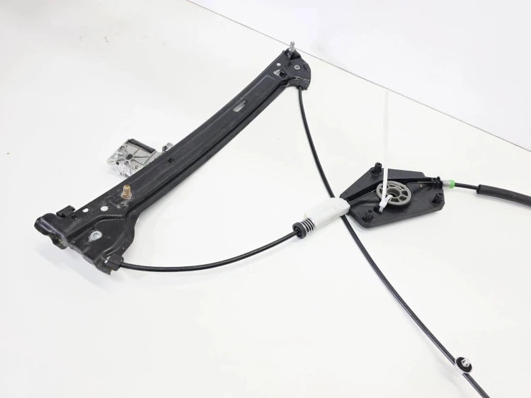 MECHANIZM SZYBY PRAWY PRZÓD AUDI A5 8T CABRIO 8F0837462