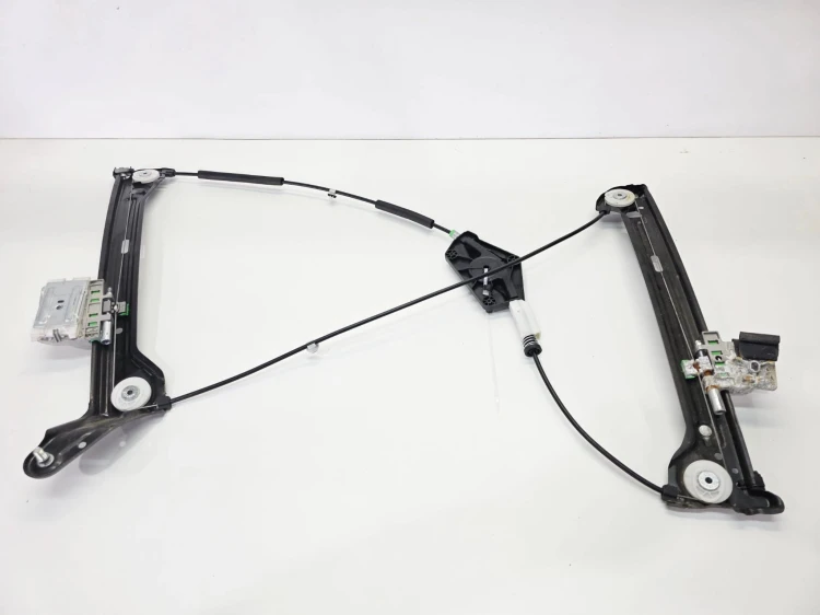 MECHANIZM SZYBY PRAWY PRZÓD AUDI A5 8T CABRIO 8F0837462
