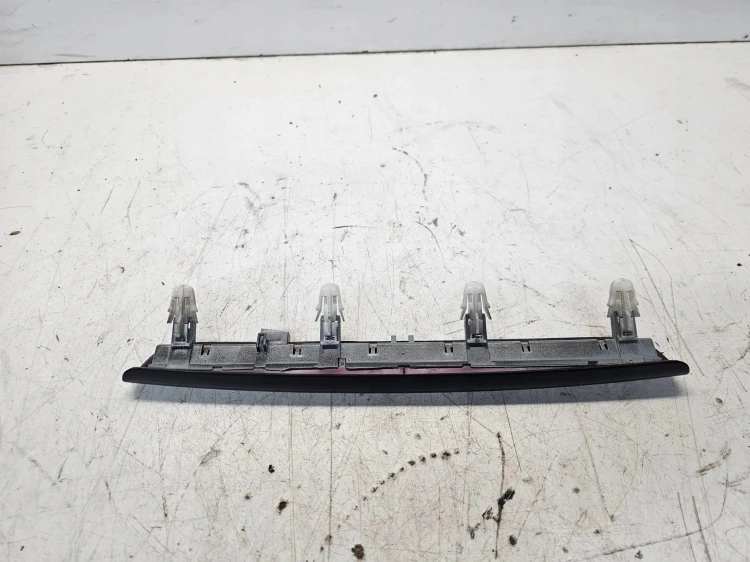 ŚWIATŁO STOP STOPU AUDI A3 8P LIFT 5-D 8P4945097C POMALOWANE