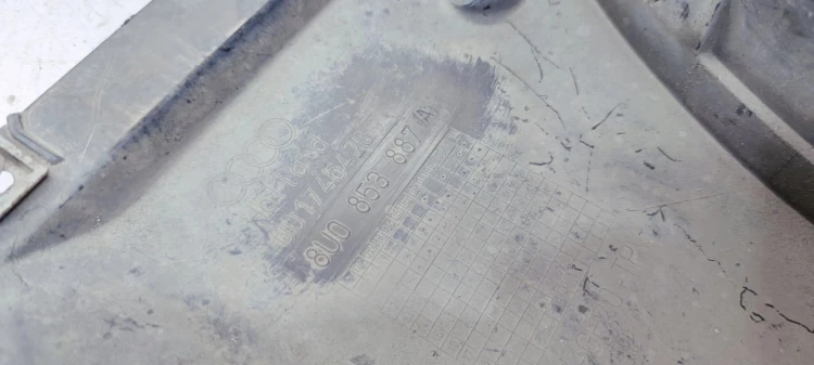 NADKOLE NOSEK LEWY PRZÓD AUDI Q3 8U 8U0853887A