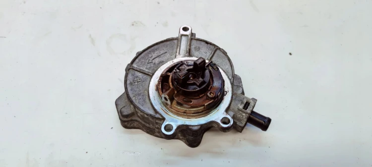 POMPA VACUM AUDI A4 A5 A6 A7 VOLKSWAGEN SEAT SKODA 06E145100R