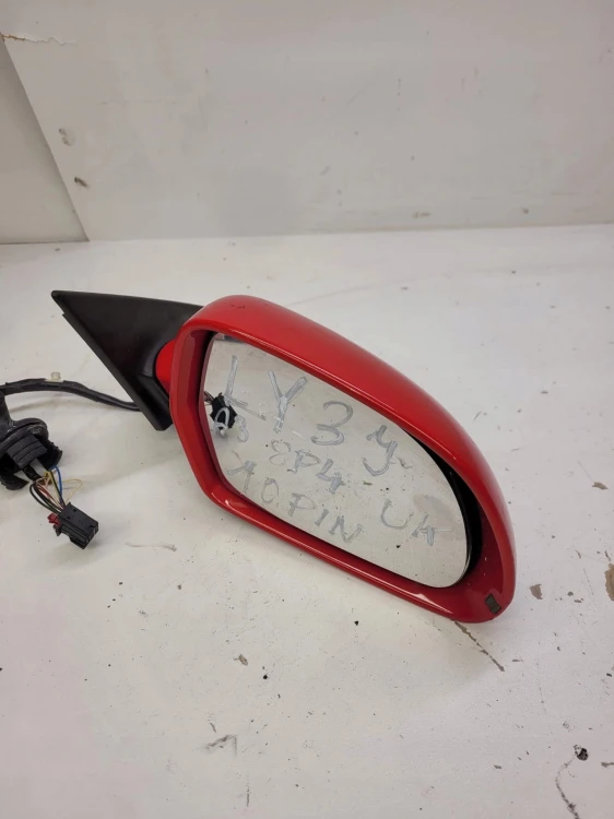 LUSTERKO PRAWE AUDI A3 8P LIFT LY3J 10-PIN UK 5D