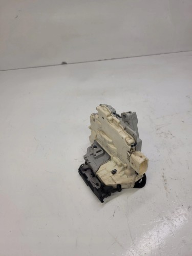 ZAMEK DRZWI PRAWY TYŁ AUDI Q7 4L VW 3C4839016C 9P