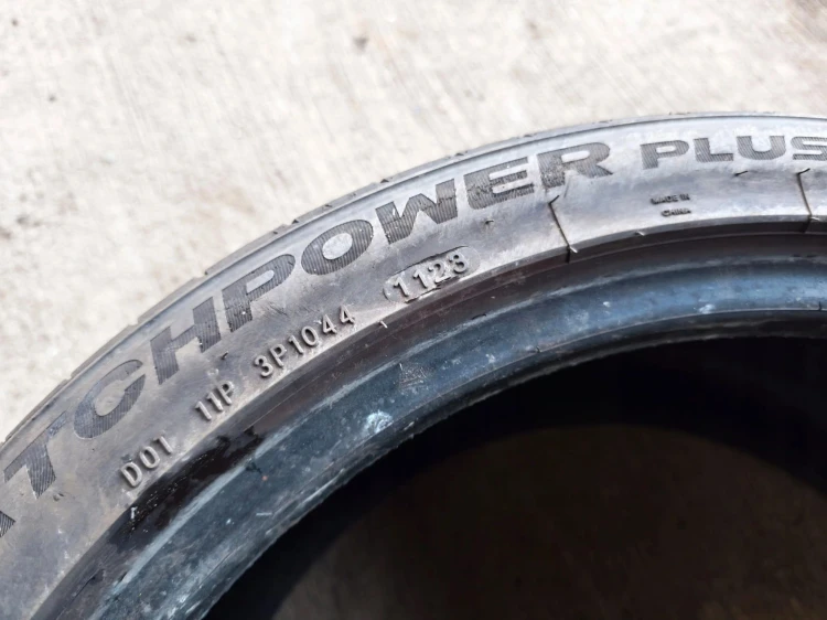 OPONA LATO LANVIGATOR CATCHPOWER PLUS 245/40R18 97Y 11/23 5MM