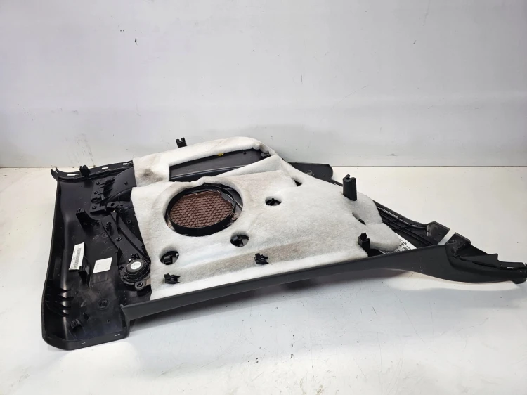 BOCZEK TAPICERKA KANAPY PRAWA AUDI A5 8T COUPE 8T0867036