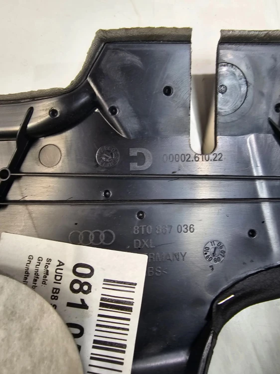 BOCZEK TAPICERKA KANAPY PRAWA AUDI A5 8T COUPE 8T0867036