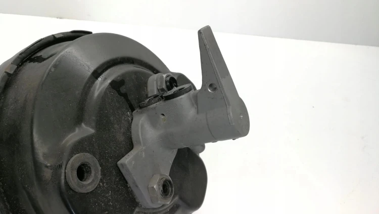 SERWO POMPA HAMULCOWA AUDI A4 B8 A5 Q5 8K0612103M