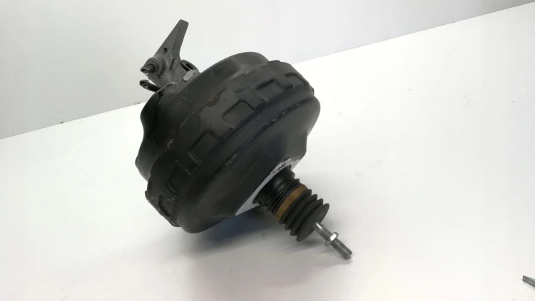 SERWO POMPA HAMULCOWA AUDI A4 B8 A5 Q5 8K0612103M