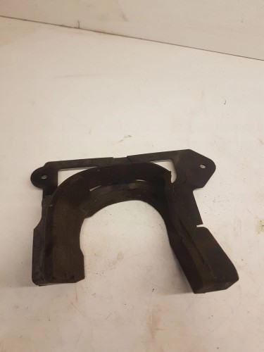 OSŁONA PÓŁOSI LEWA AUDI A6 C7 4G0863189