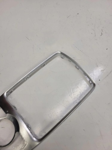 RAMKA ZMIANY BIEGÓW CHROM AUDI Q7 4L 4L0864260A
