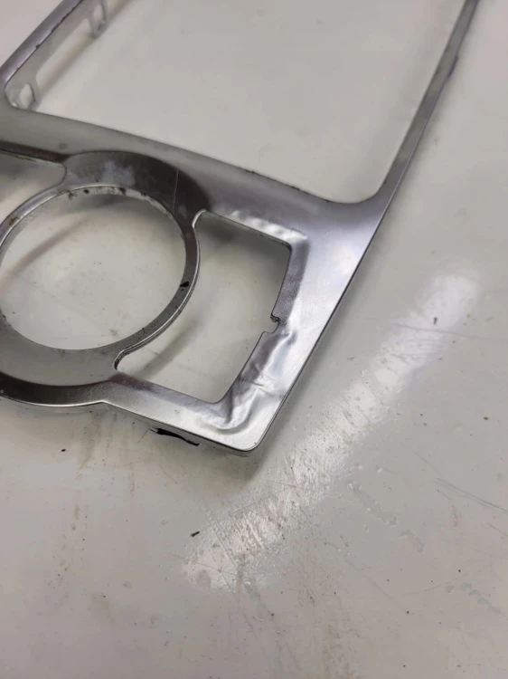 RAMKA ZMIANY BIEGÓW CHROM AUDI Q7 4L 4L0864260A