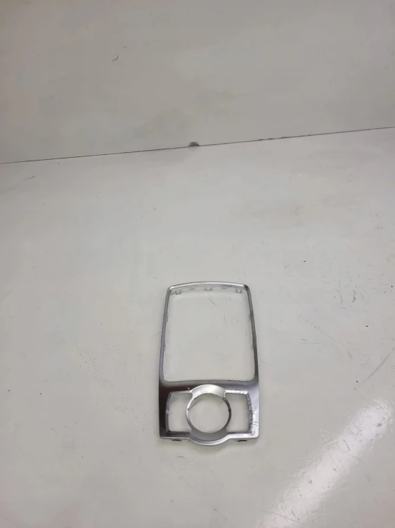 RAMKA ZMIANY BIEGÓW CHROM AUDI Q7 4L 4L0864260A