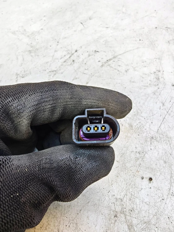 WTYCZKA KOSTKA PDC AUDI A3 8P A6 C6 a4 B6 B7 1J0973703