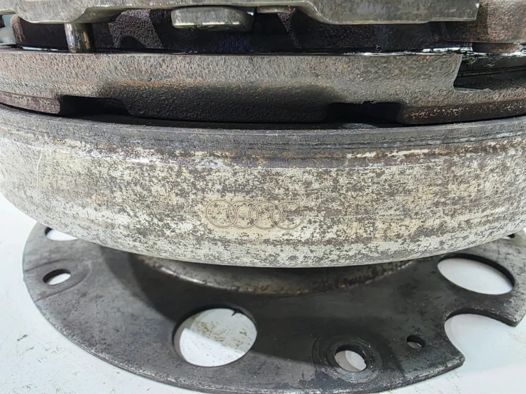 KOŁO DWUMASOWE SPRZĘGŁO AUDI A4 B8 A5 2.0 TDI TFSI 0B1105266AN 5/26