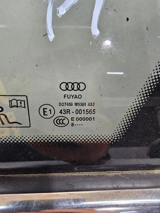 SZYBA KAROSERYJNA PRAWY TYŁ AUDI A4 B9 SEDAN 8W5845298D 2018R
