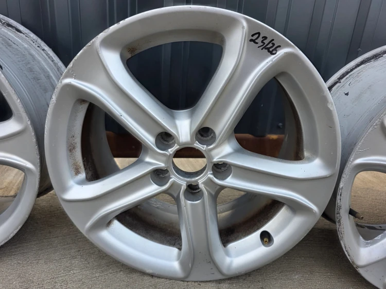 FELGA FELGI KOMPLET VW AUDI A3 A4 A6 ITP 7.5J R17 ET45 8K0601025CE 23/26