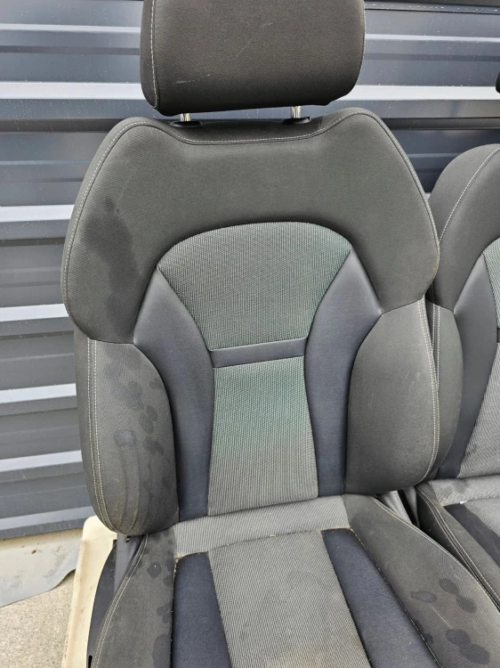 FOTEL FOTELE KOMPLET AUDI A1 8X 5-DRZWI SKÓRA+MATERIAŁ