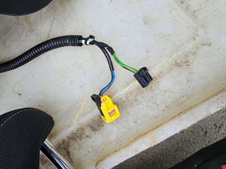 FOTEL FOTELE KOMPLET AUDI A1 8X 5-DRZWI SKÓRA+MATERIAŁ