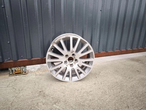 FELGA ALUMINIOWA AUDI A3 A4 A6 VW SKODA 7.5J R17 ET56 8P0601025BE Z*37* OK