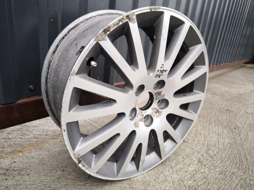 FELGA ALUMINIOWA AUDI A3 A4 A6 VW SKODA 7.5J R17 ET56 8P0601025BE Z*37* OK