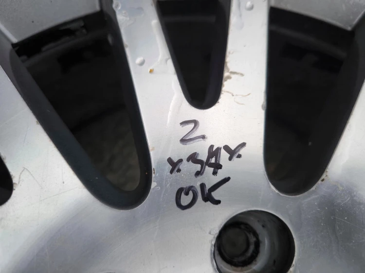 FELGA ALUMINIOWA AUDI A3 A4 A6 VW SKODA 7.5J R17 ET56 8P0601025BE Z*37* OK