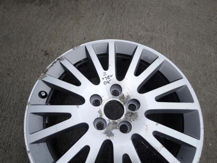 FELGA ALUMINIOWA AUDI A3 A4 A6 VW SKODA 7.5J R17 ET56 8P0601025BE Z*37* OK