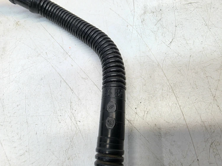 ROZDZIELACZ ZAWÓR PRZEWÓD PODCIŚNIENIA AUDI VW 03C133366BA 6QE906517A