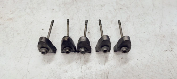 ŚRUBA MOCOWANIE WTRYSKU AUDI VW SEAT SKODA 059216J
