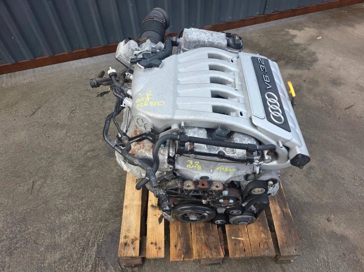 SILNIK KOMPLETNY R32 AUDI A3 TT VW GOLF ITP 3.2 VR6 BMJ 124800KM !!!