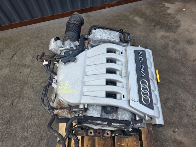 SILNIK KOMPLETNY R32 AUDI A3 TT VW GOLF ITP 3.2 VR6 BMJ 124800KM !!!