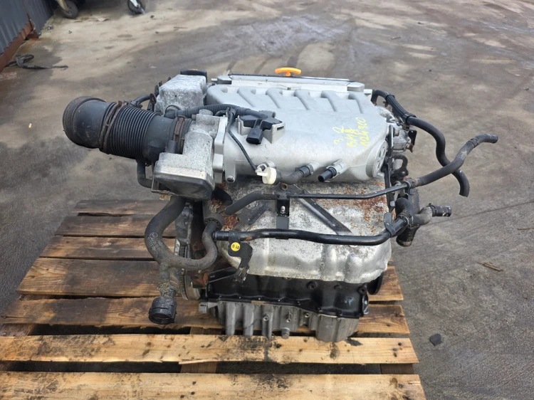 SILNIK KOMPLETNY R32 AUDI A3 TT VW GOLF ITP 3.2 VR6 BMJ 124800KM !!!