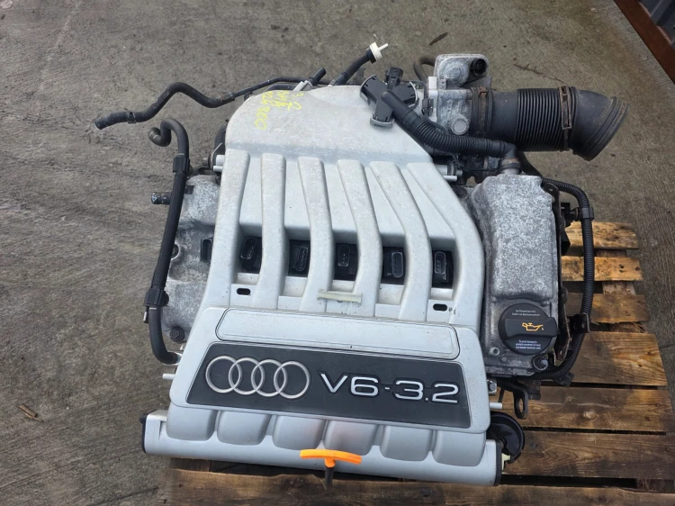 SILNIK KOMPLETNY R32 AUDI A3 TT VW GOLF ITP 3.2 VR6 BMJ 124800KM !!!