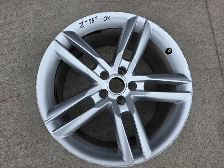 FELGA FELGI VW AUDI A4 A5 A6 ITP 9.0J R19 ET32 4H0601025R Z*75* OK