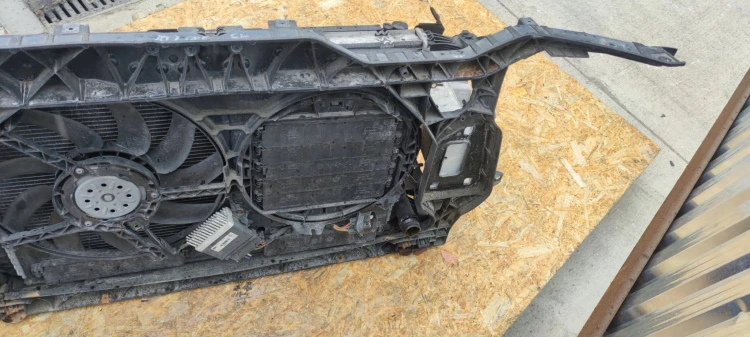 PAS PRZEDNI KOMPLETNY AUDI A5 8T 2.7 3.0 TDI 08-11