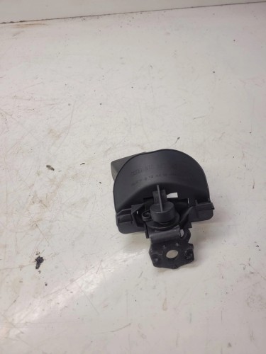 ZAPINKA PASA TYŁ AUDI A5 8T 8T0857739H
