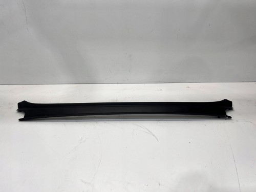 OSŁONA RYNNY KLAPY BAGAŻNIKA AUDI A3 8P SPORTBACK 8P4827229
