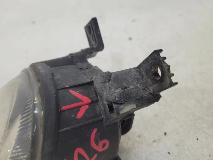 HALOGEN LAMPA PRZECIWMGIELNA LEWY PRZÓD AUDI A3 8P A4 B7 8E0941699C