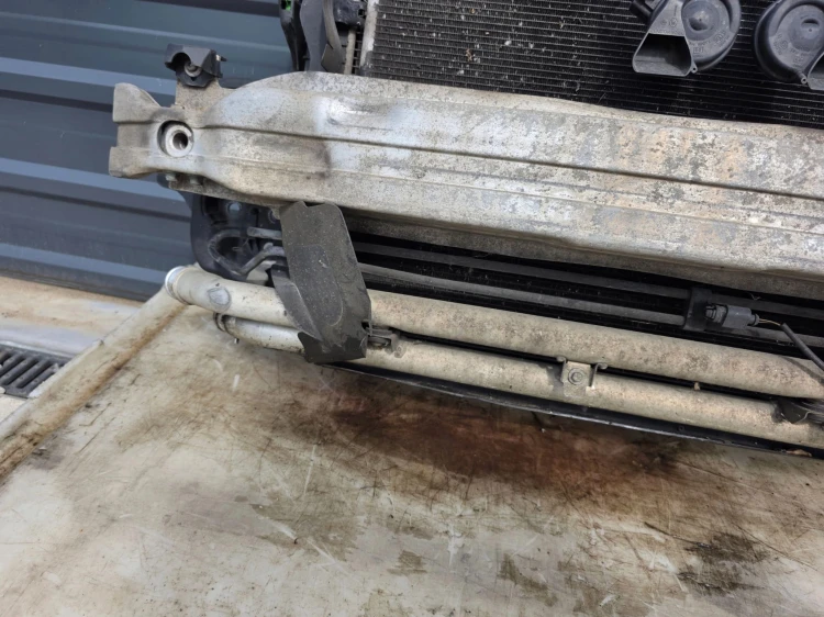PAS PRZEDNI KOMPLETNY AUDI A6 C6 LIFT 2008-2011 3.0 TDI AUTOMAT ORYGINAŁ !!