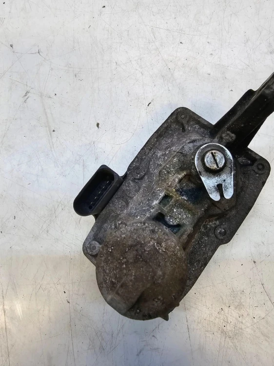 PRZEPUSTNICA SPALIN WYDECHU AUDI A4 B9 A5 2.0 TDI 5Q0253691E