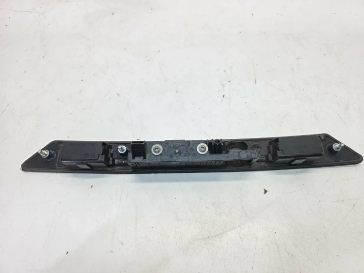 PODŚWIETLENIE TABLICY REJESTRACYJNEJ AUDI A3 A4 A6 8E0827574C **2**