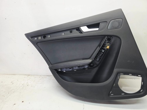 BOCZEK DRZWI LEWY TYŁ AUDI A4 B8 8K0867305 2/26 SKÓRA