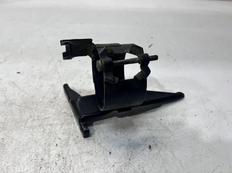 UCHWYT MOCOWANIE FILTRA PALIWA AUDI A3 8L 1M0127225