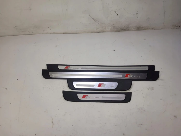 LISTWA LISTWY PROGOWE S-LINE AUDI A4 B8 ORYGINAŁ KOMPLET