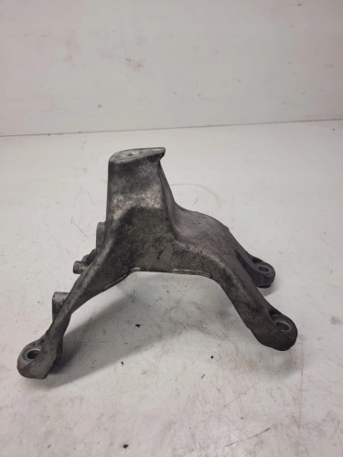ŁAPA SILNIKA PRAWA AUDI A4 A5 8K0199308BT