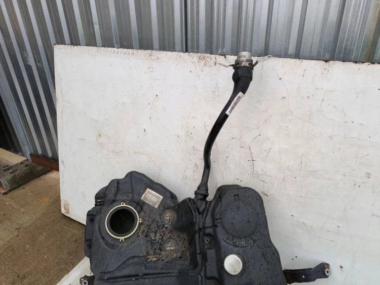 BAK ZBIORNIK PALIWA AUDI A4 B8 A5 8T 8K0201021GL DIESEL
